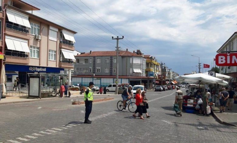 Son dakika haber! Balıkesir'de polis ve jandarma operasyonunda gözaltına alınan 33 kişiden 7'si tutuklandı