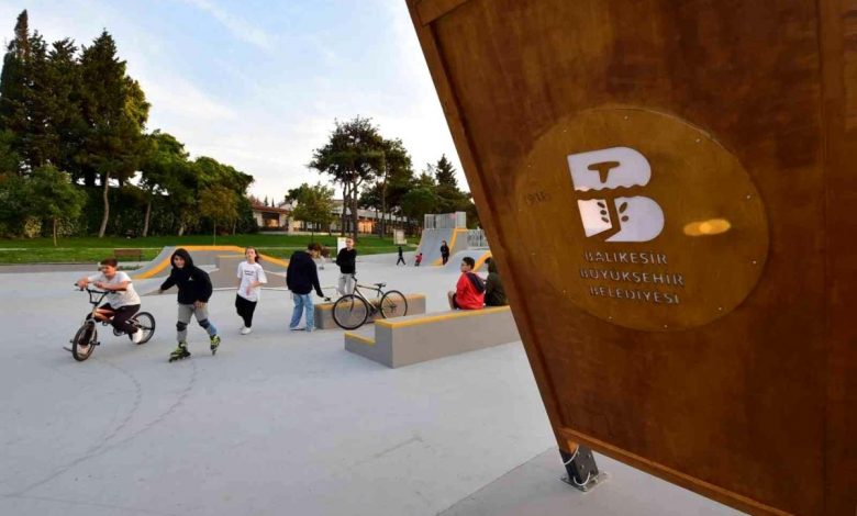 Balıkesir haber... Balıkesir Büyükşehir, Atatürk Parkı'nda Skate Park oluşturdu