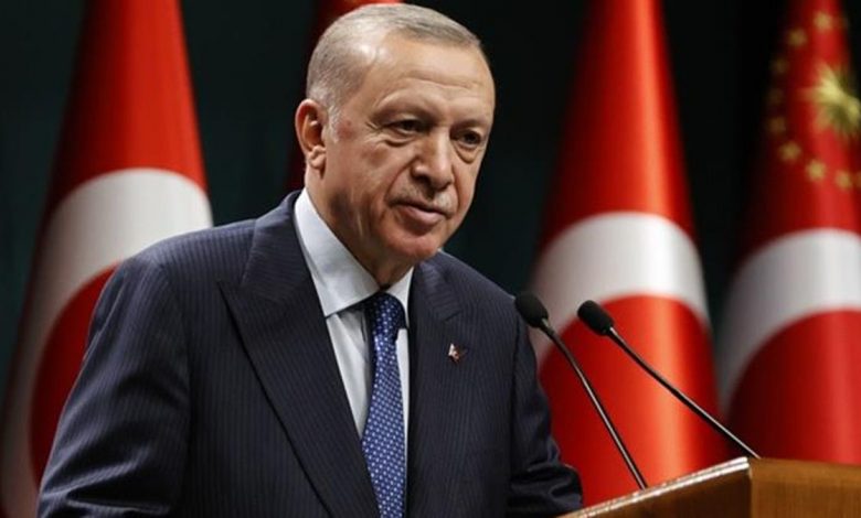Son Dakika: Cumhurbaşkanı Erdoğan'dan faiz resti: Bu kardeşiniz görevde olduğu sürece inmeye devam edecektir