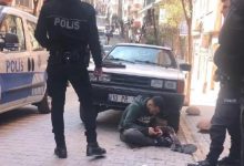 Yaralı bulundu, kendisine müdahale etmek isteyen ekiplere hakaret etti