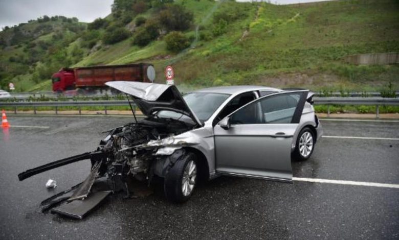 AK Parti Milletvekili Canbey, trafik kazası geçirdi